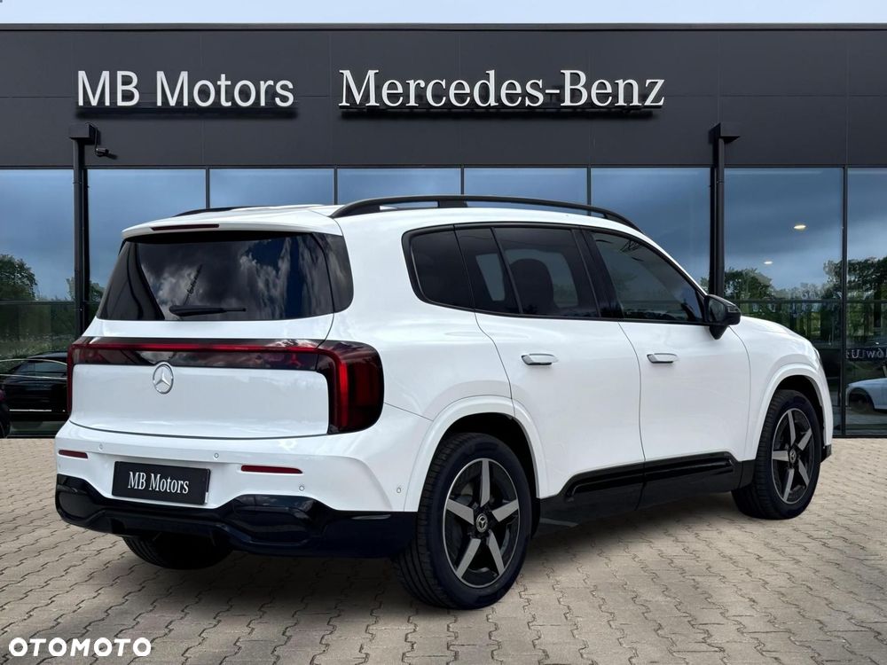 Mercedes-Benz GLB - 8