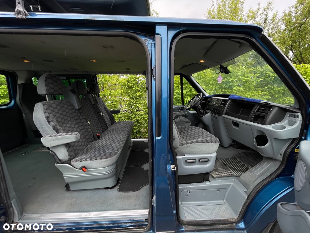Ford Transit - 33