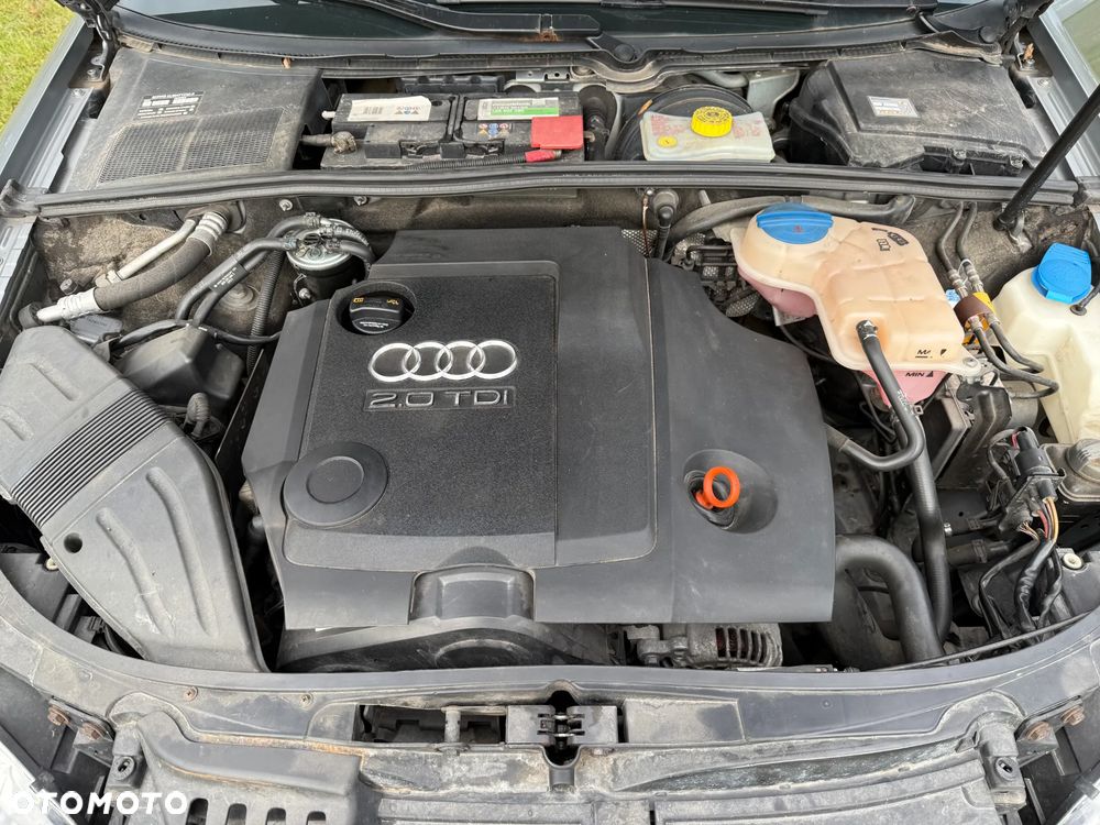 Audi A4 Limousine - 17
