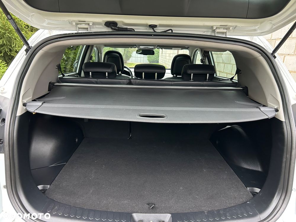 Kia Sportage 2.0 CRDI 4WD Dream-Team Edition - 13