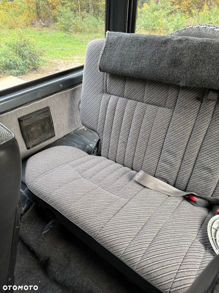 Toyota Land Cruiser LJ70 - 11
