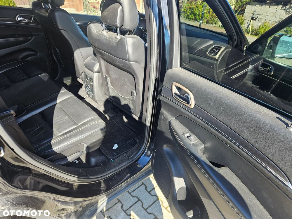 Jeep Grand Cherokee - 15