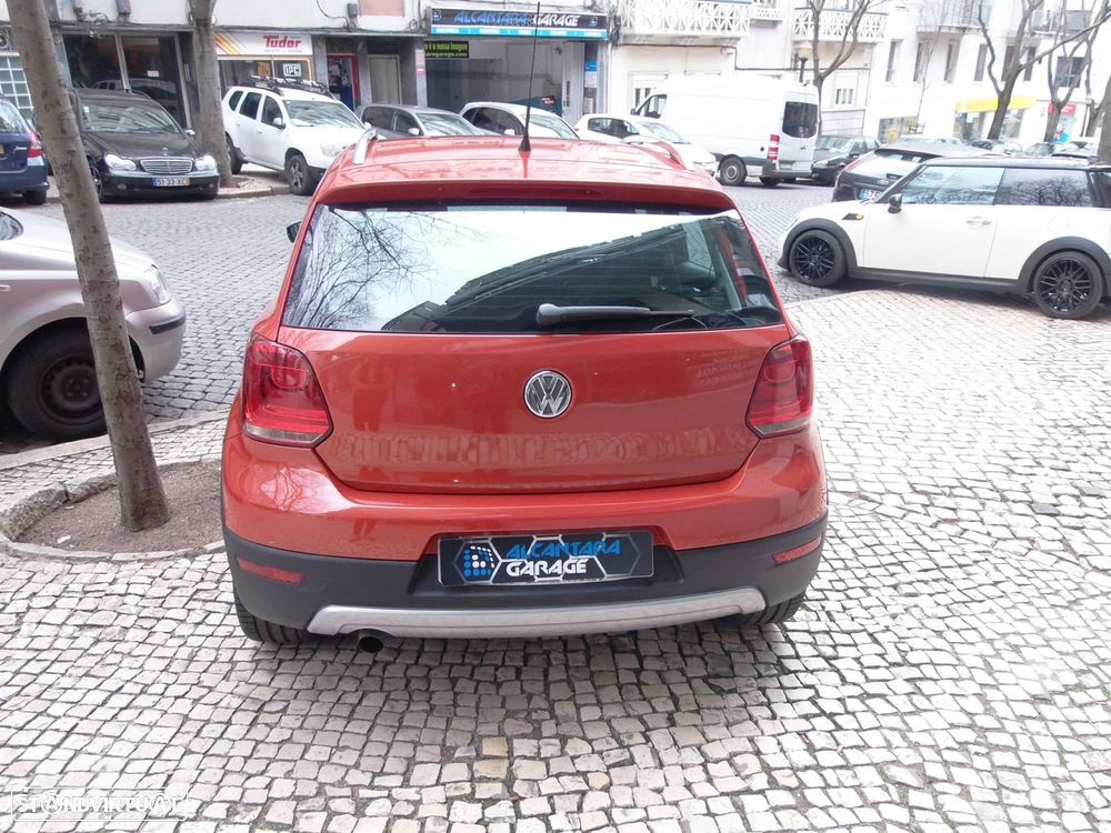 VW Polo 1.6 TDI Trendline DSG - 12