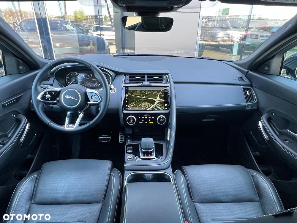 Jaguar E-Pace - 9