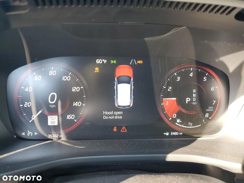 Volvo XC 40 T5 AWD Geartronic Momentum - 10