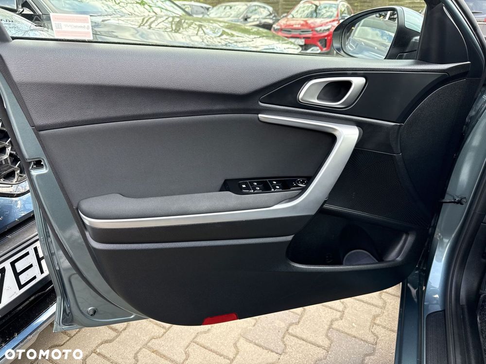 Kia Ceed 1.5 T-GDI M DCT - 10