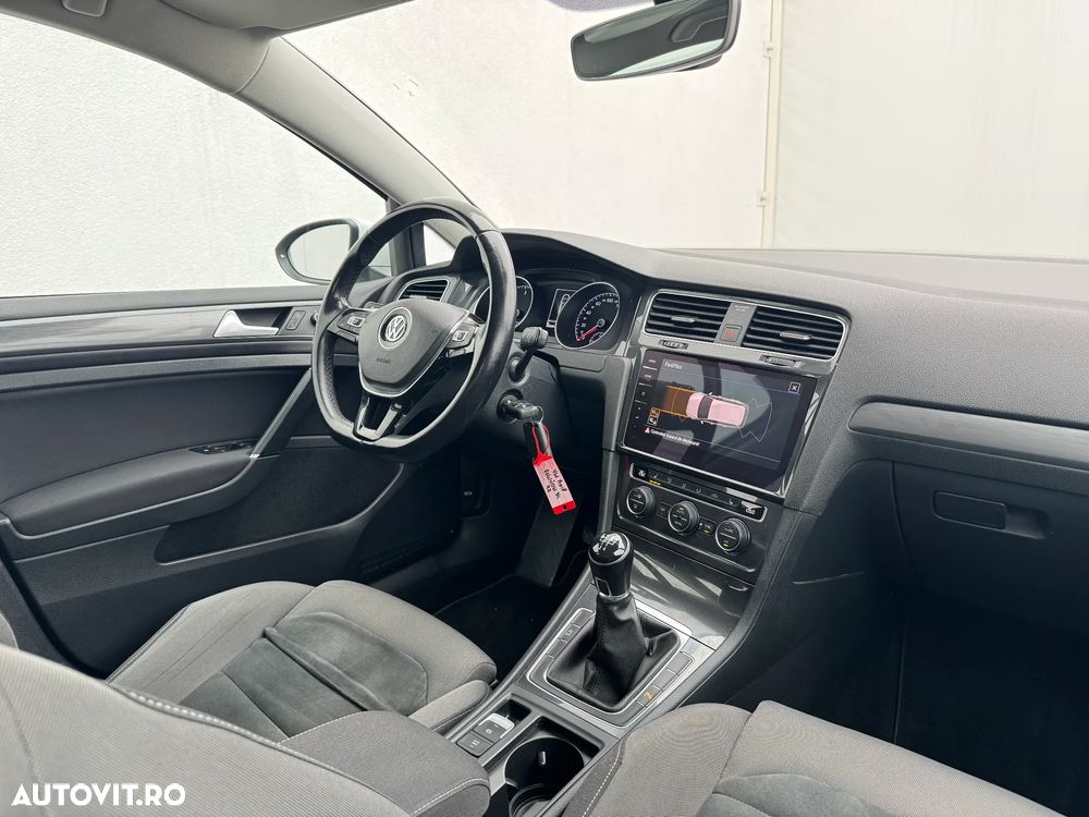 Volkswagen Golf 1.6 TDI Comfortline - 7