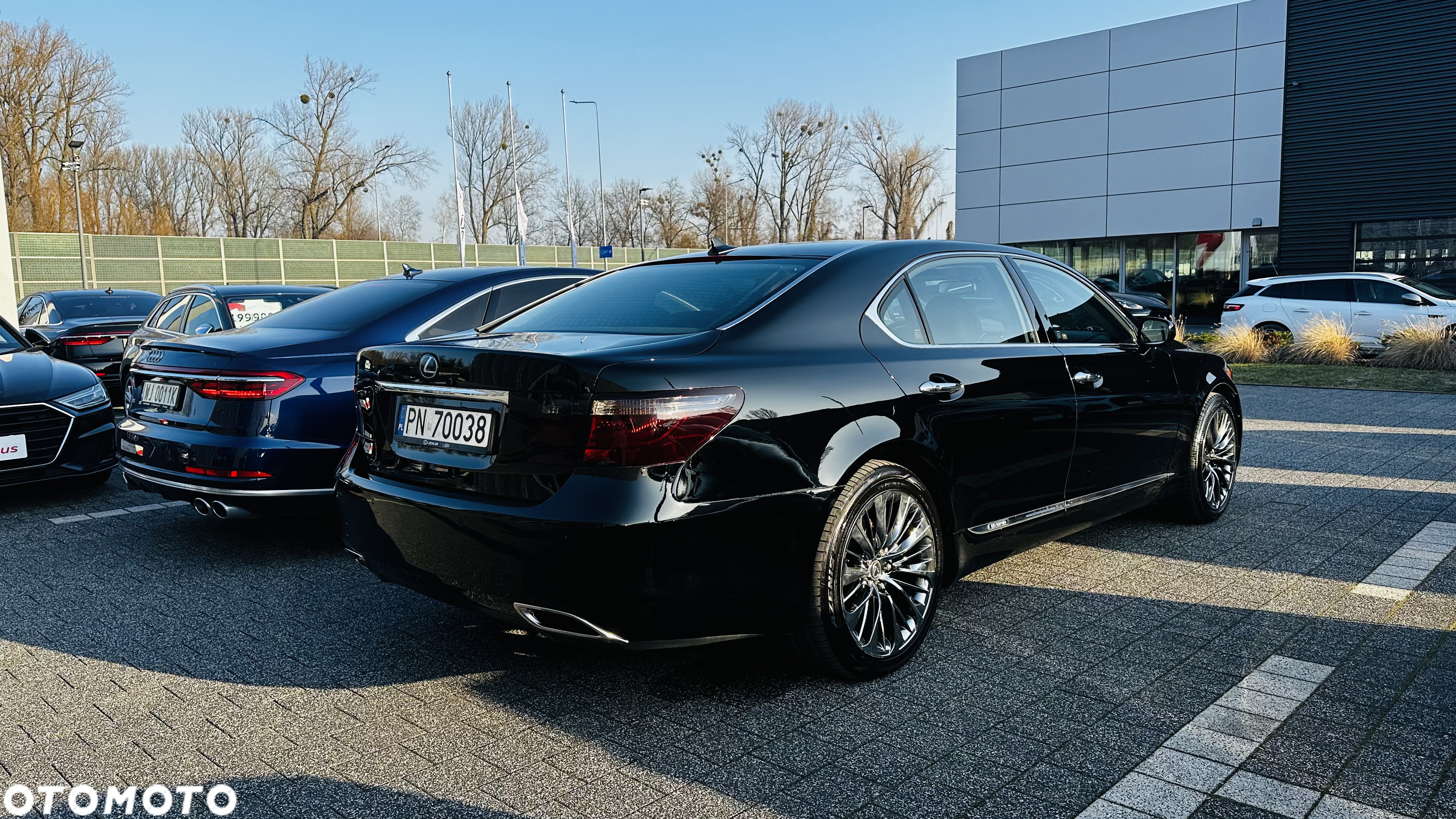Lexus LS 600h L - 2