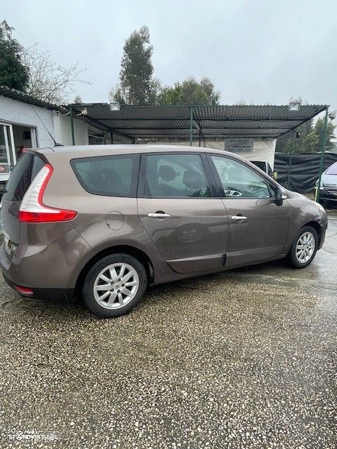 Renault Grand Scénic 1.5 dCi Bose Edition 7L - 5