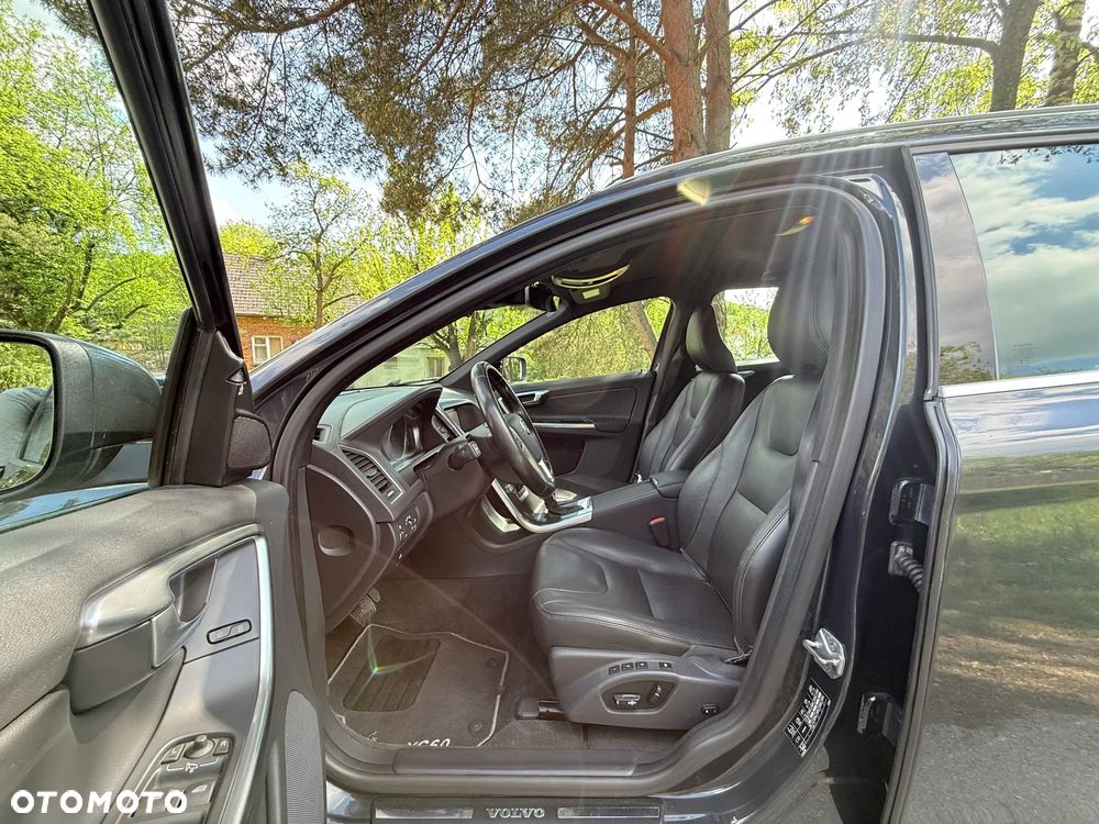 Volvo XC 60 D4 Geartronic Summum - 15