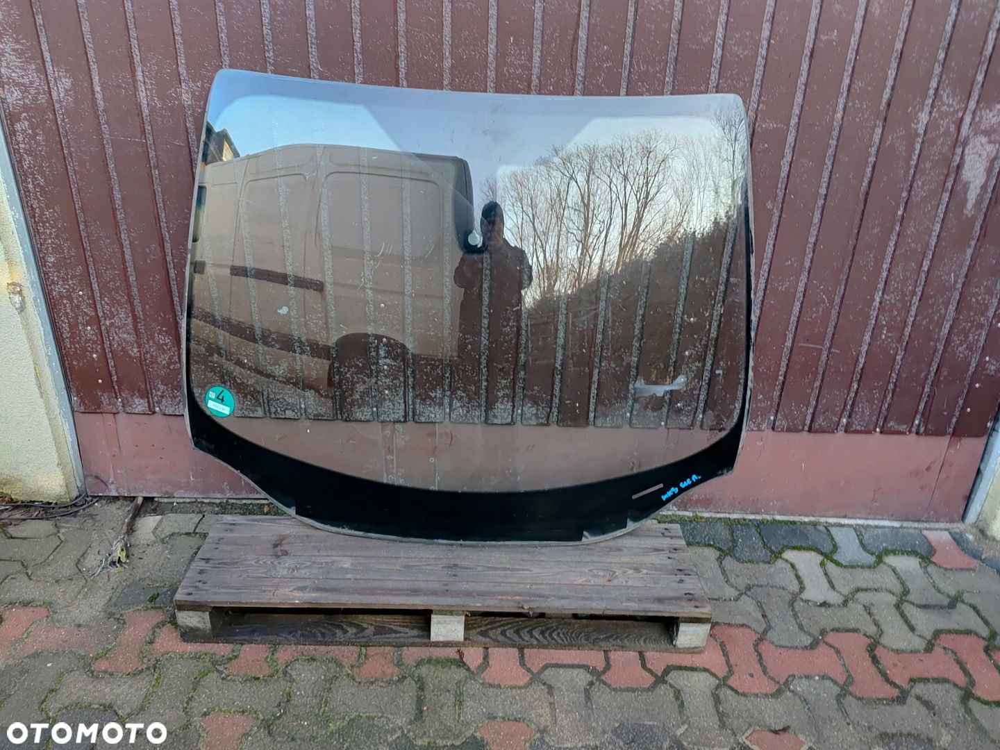 FOCUS MK3 SZYBA PRZEDNIA CZOŁOWA SENSOR - 2