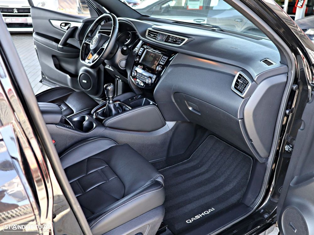 Nissan Qashqai 1.7 dCi Tekna+ 4x4-i - 26