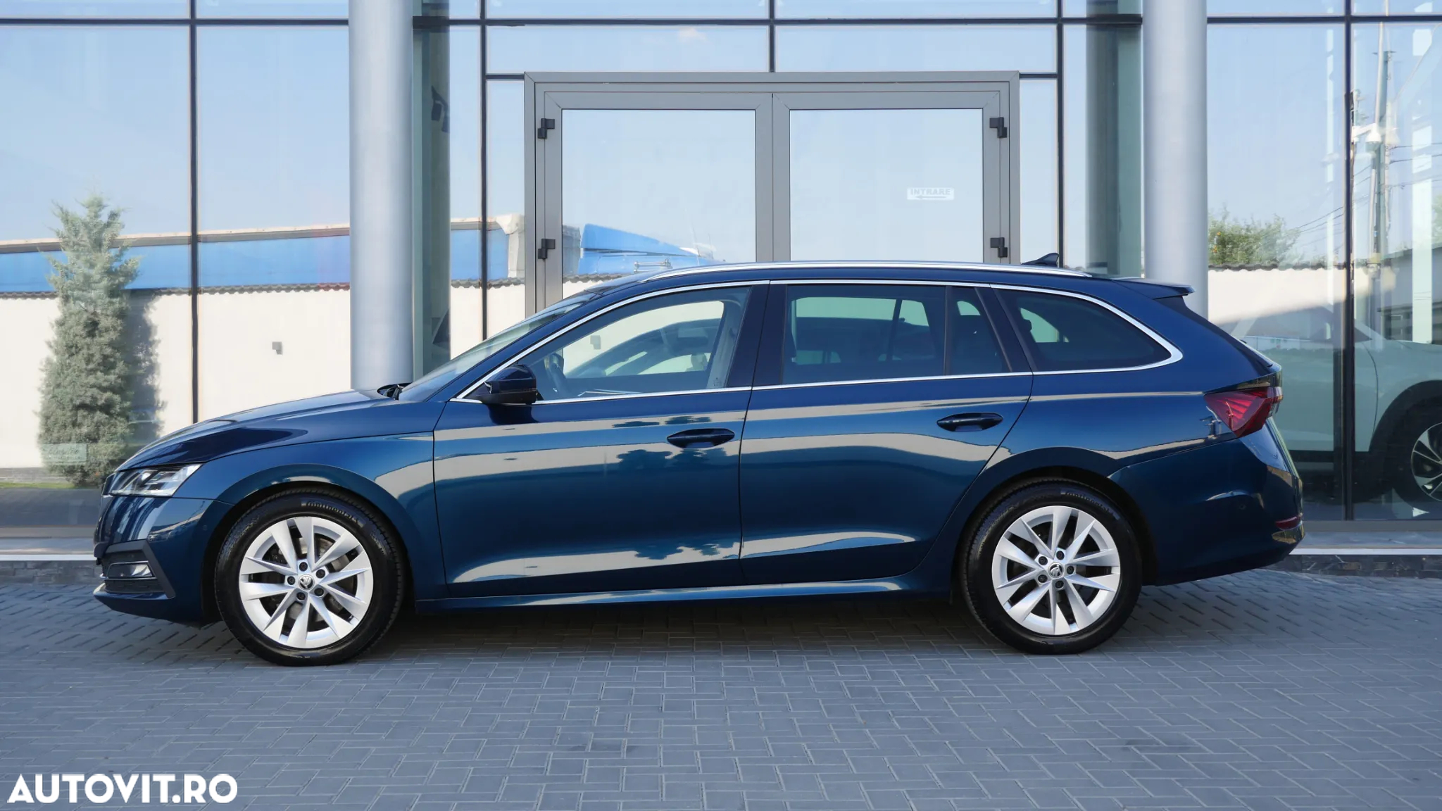 Skoda Octavia Combi 2.0 TDI DSG Style - 8