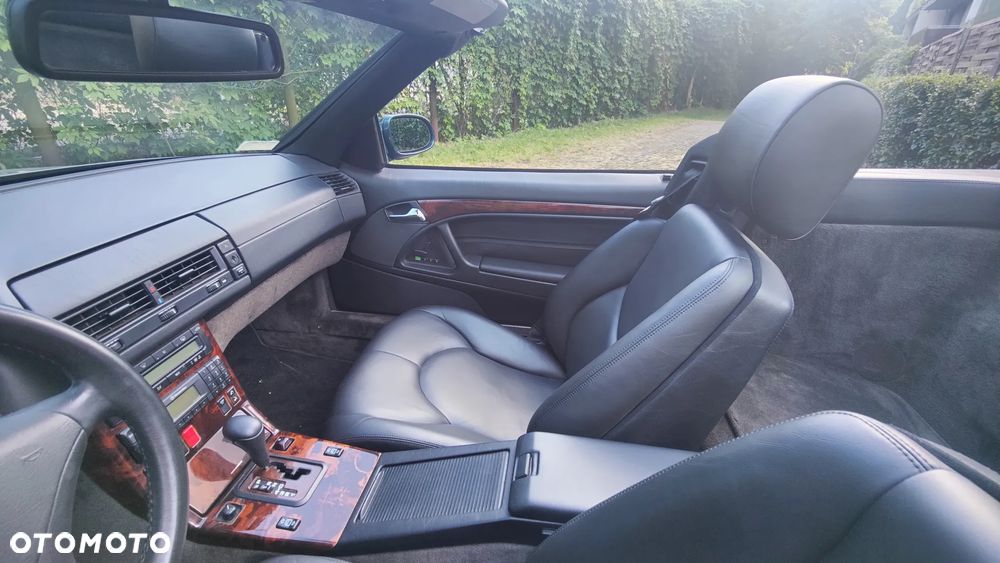 Mercedes-Benz SL - 13
