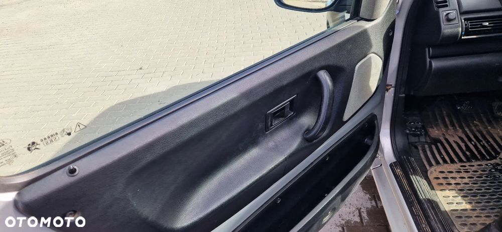 Land Rover Freelander - 3