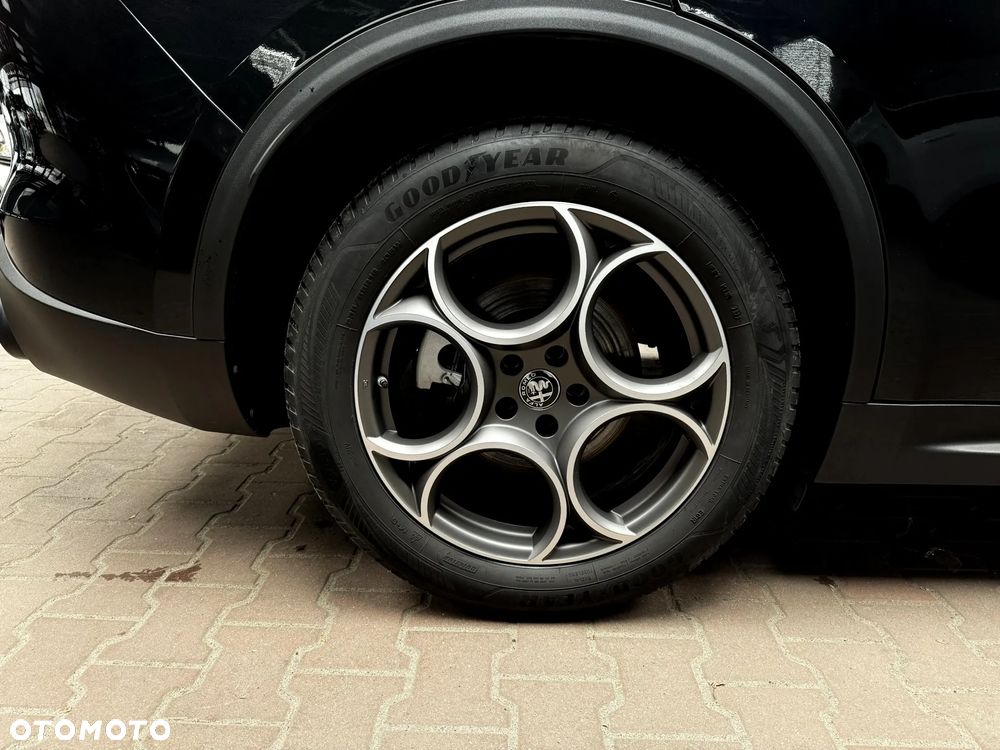 Alfa Romeo Stelvio 2.0 Turbo Sprint Q4 - 10