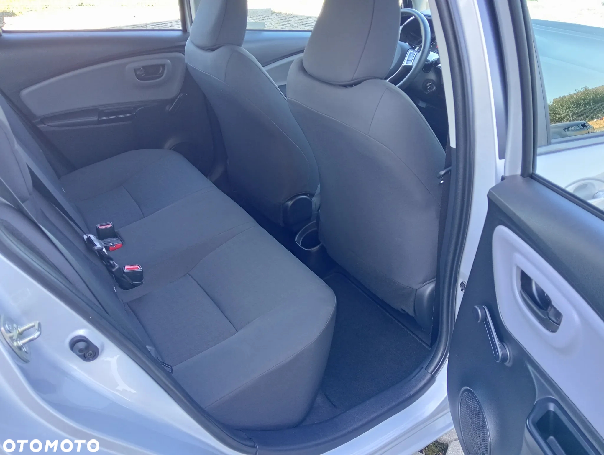 Toyota Yaris 1.0 Active - 10