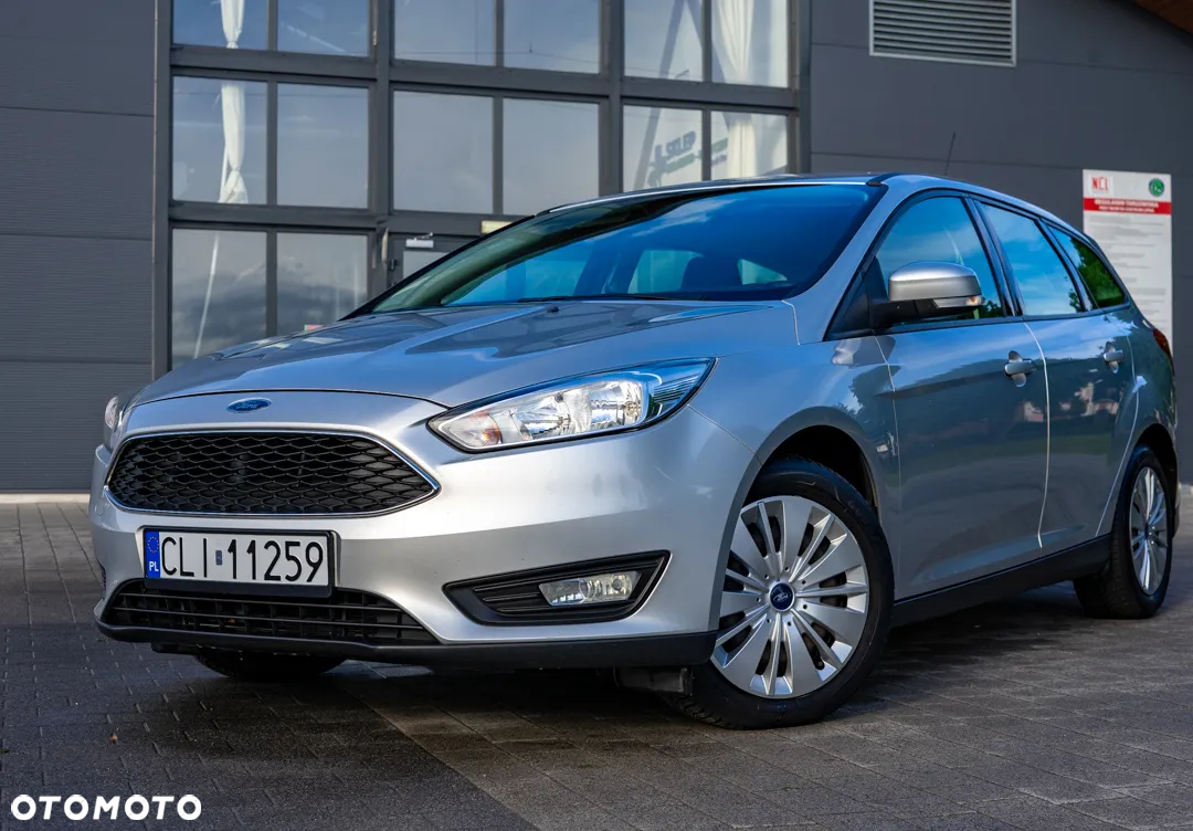 Ford Focus Turnier 1.5 EcoBoost Start-Stopp-System ACTIVE - 2