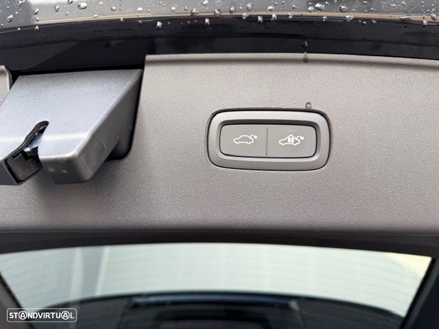 Volvo EX90 - 12