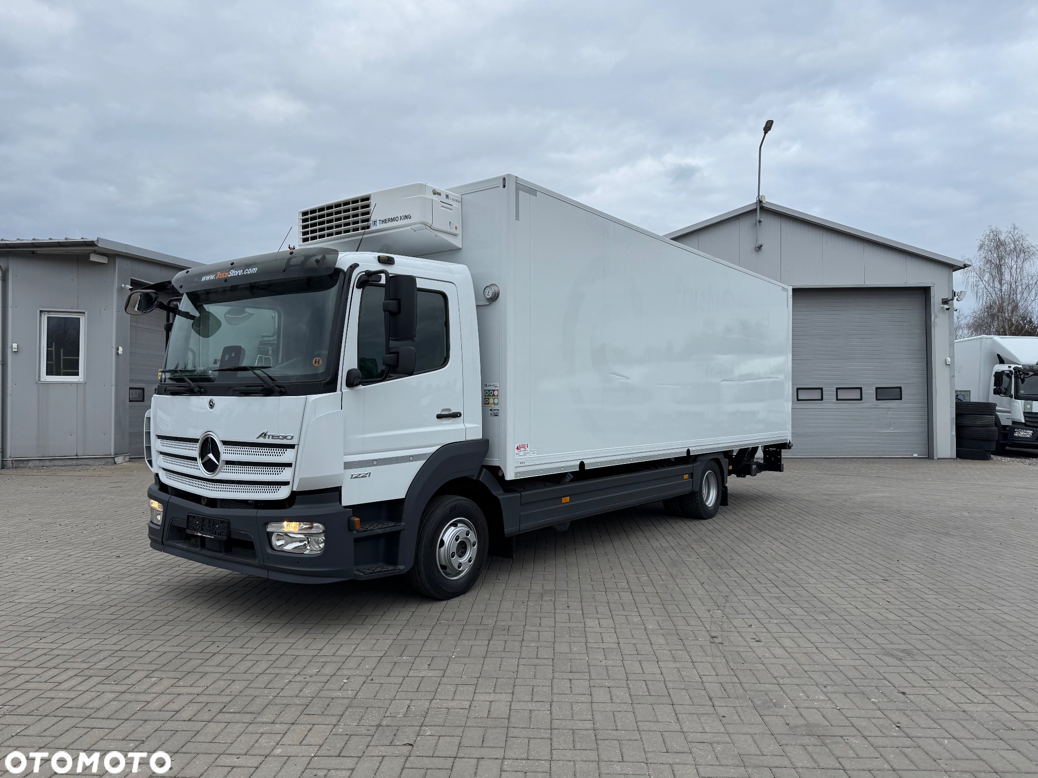 Mercedes-Benz ATEGO 1221 CHŁODNIA 7.3m + WINDA - 19