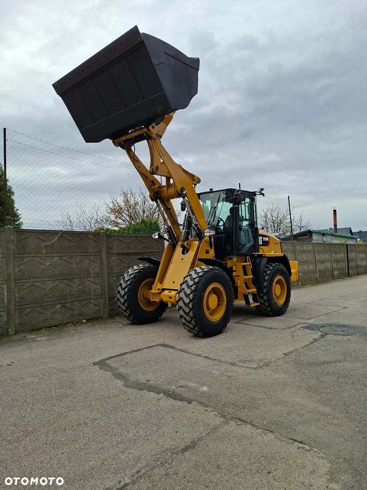 Caterpillar CAT 914 M - 14