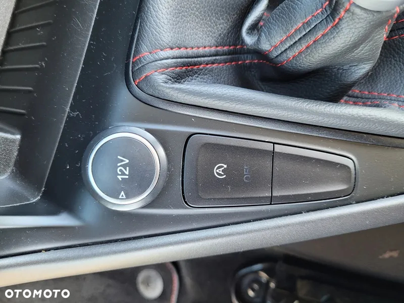 Ford Focus 1.0 EcoBoost ST-Line Style - 29