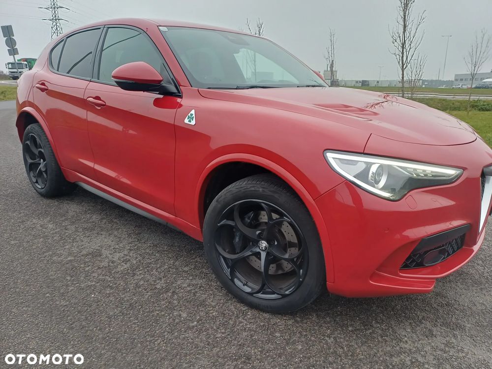 Alfa Romeo Stelvio V6 2.9 Bi-Turbo AT8-Q4 Quadrifoglio - 5
