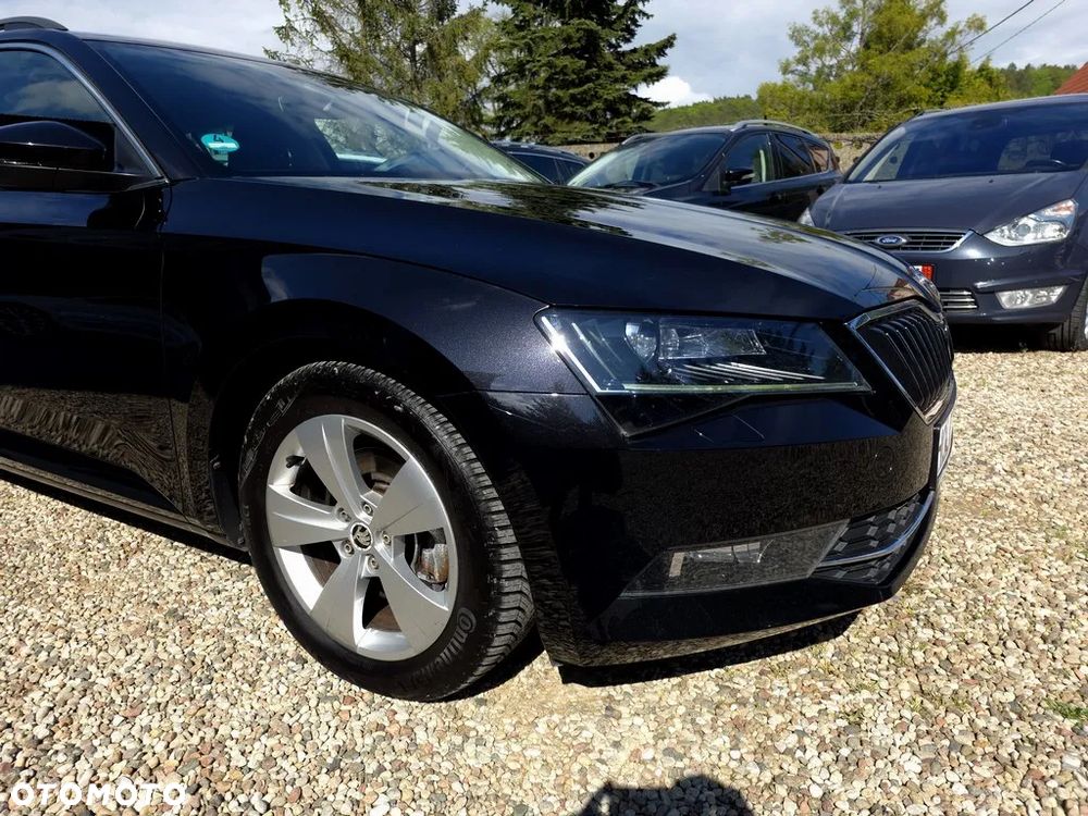 Skoda Superb 2.0 TDI Style DSG - 21