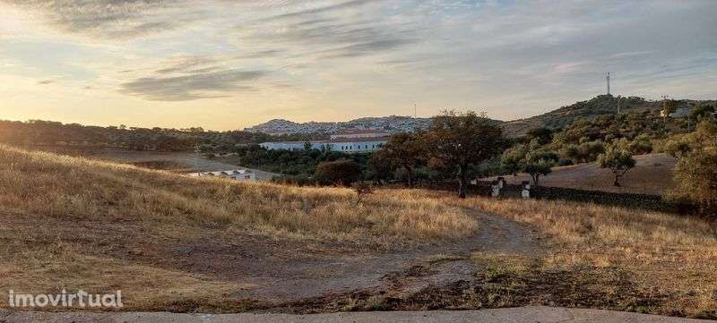 Prédio Rústico - Cerca das Almas - Grande imagem: 3/8