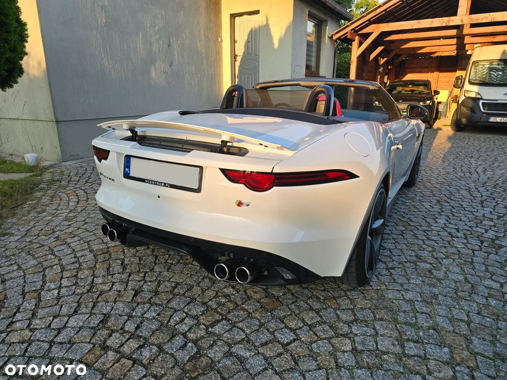 Jaguar F-Type - 6