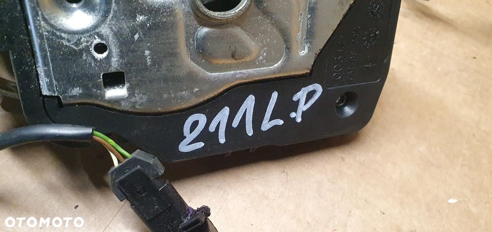 Zamek drzwi lewy przód przedni lewy Mercedes E-Klasa W211 - 9