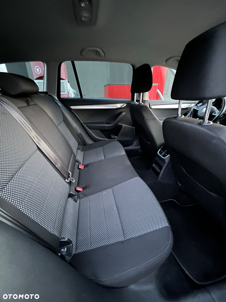 Skoda Octavia 2.0 TDI Ambition DSG - 11