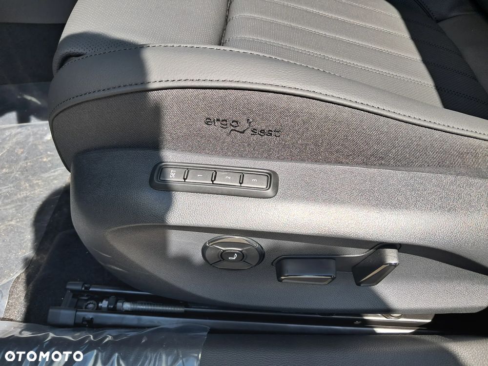 Skoda Superb 2.0 TDI SCR Selection DSG - 16