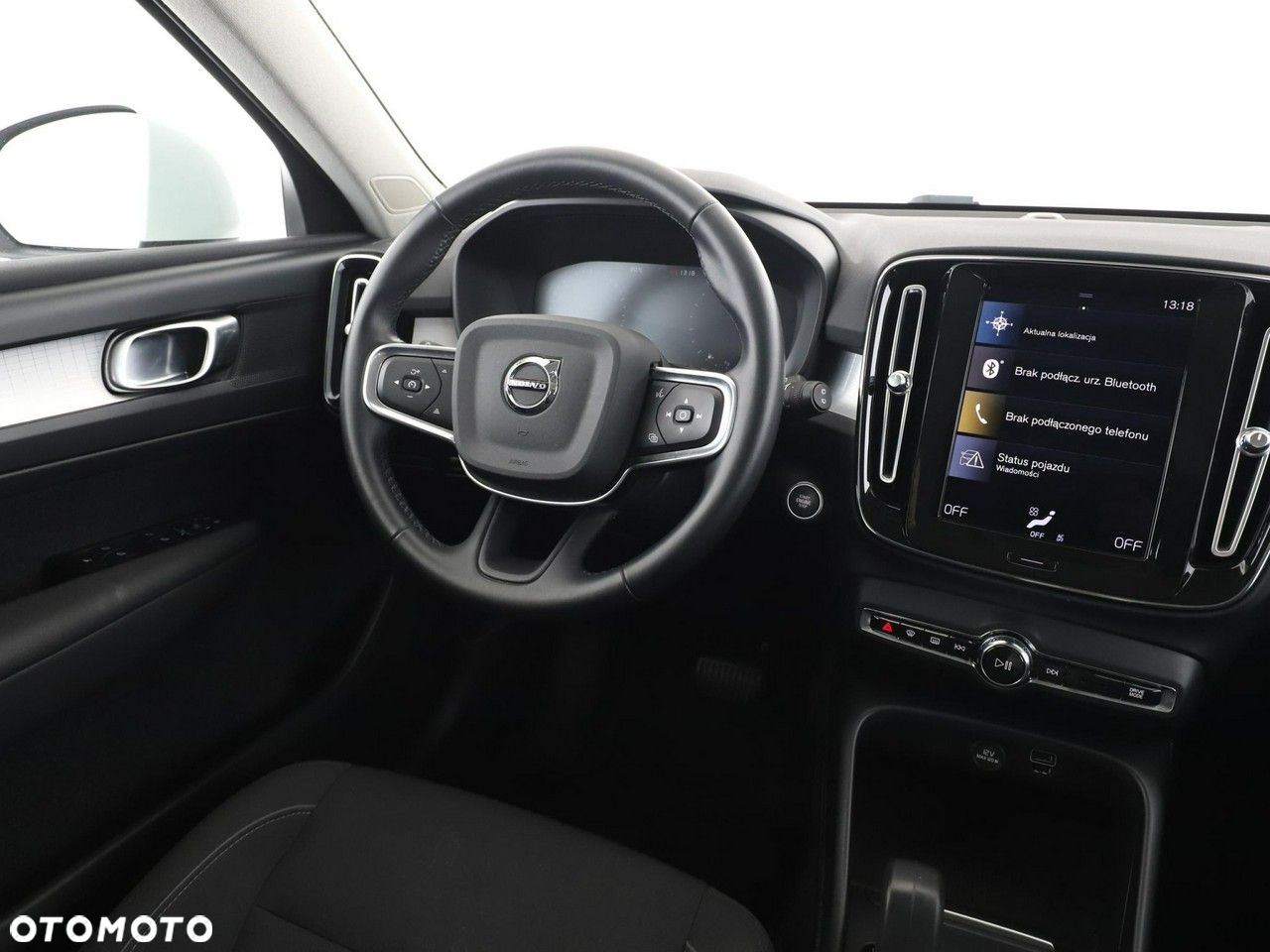 Volvo XC 40 T3 Momentum Pro - 16