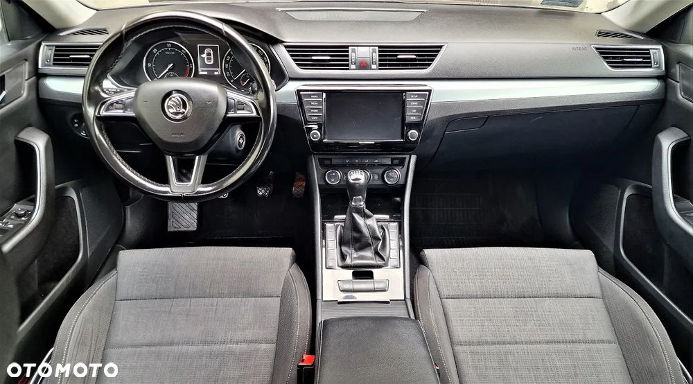 Skoda Superb 2.0 TDI Ambition - 9