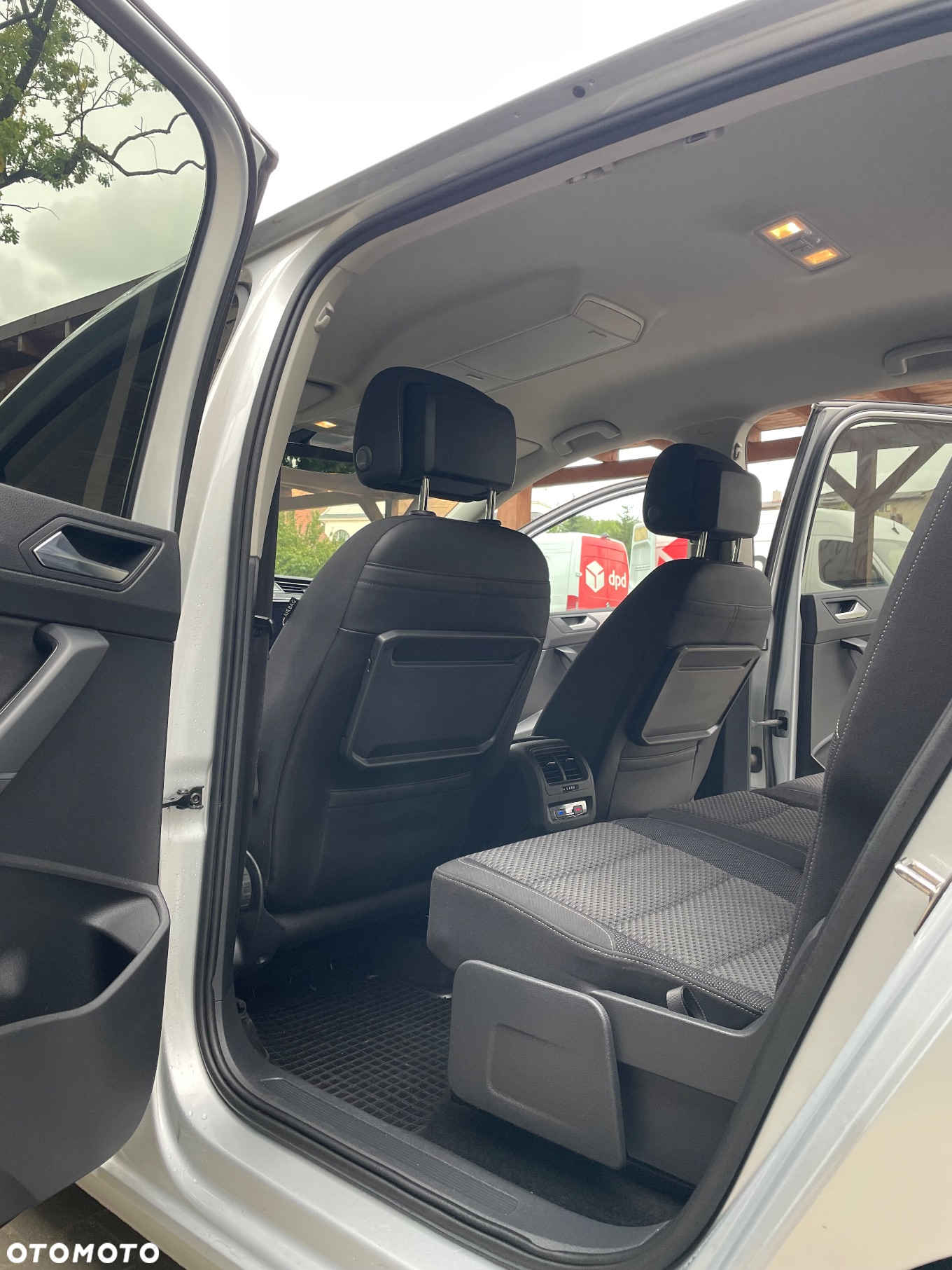 Volkswagen Touran 1.6 TDI SCR (BlueMotion Technology) DSG Comfortline - 19