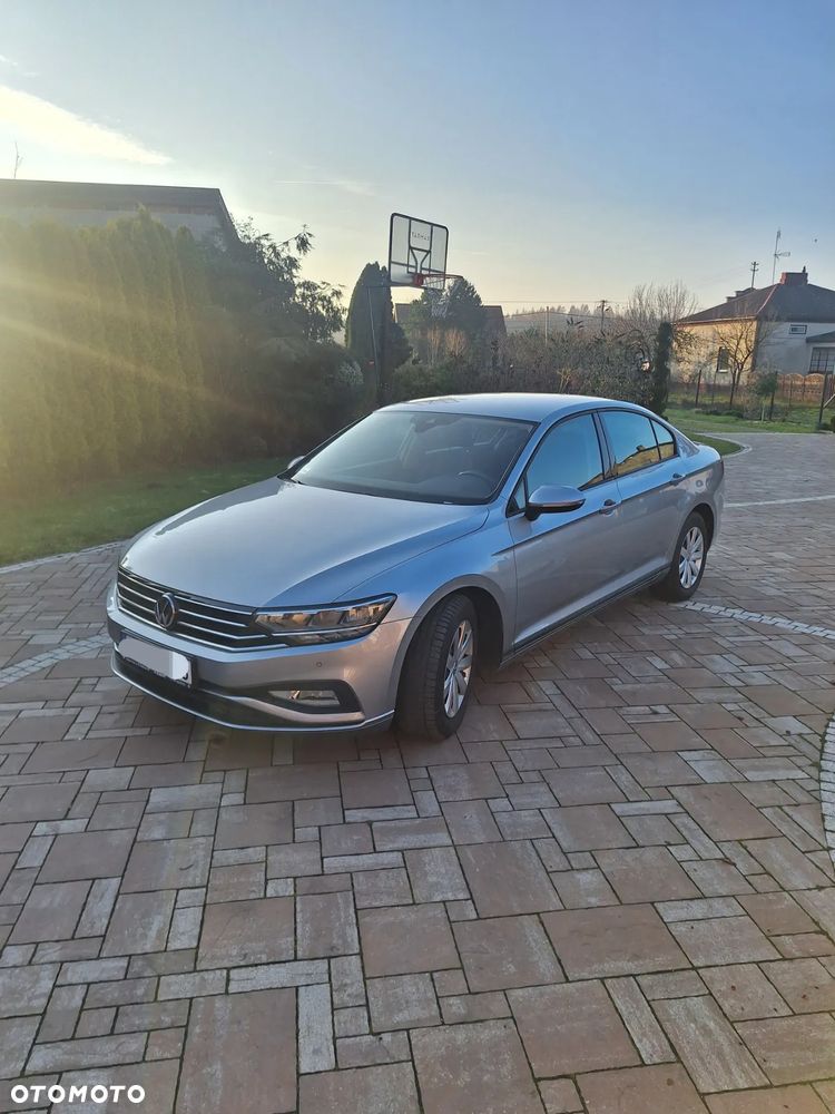 Volkswagen Passat 1.5 TSI EVO Essence - 1