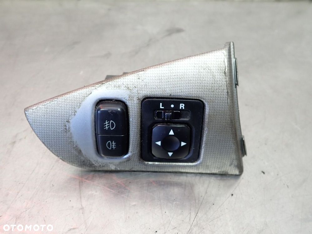PANEL STEROWANIA LUSTEREK MITSUBISHI LANCER VII 2.0 - 1