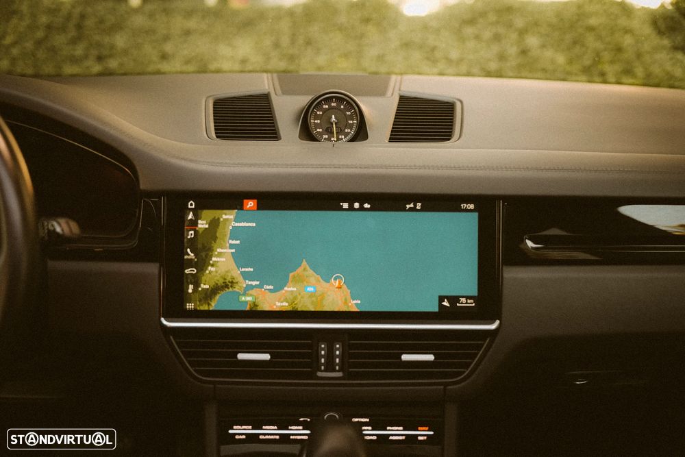 Porsche Cayenne E-Hybrid - 16