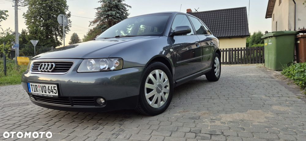 Audi A3 Sportback - 3