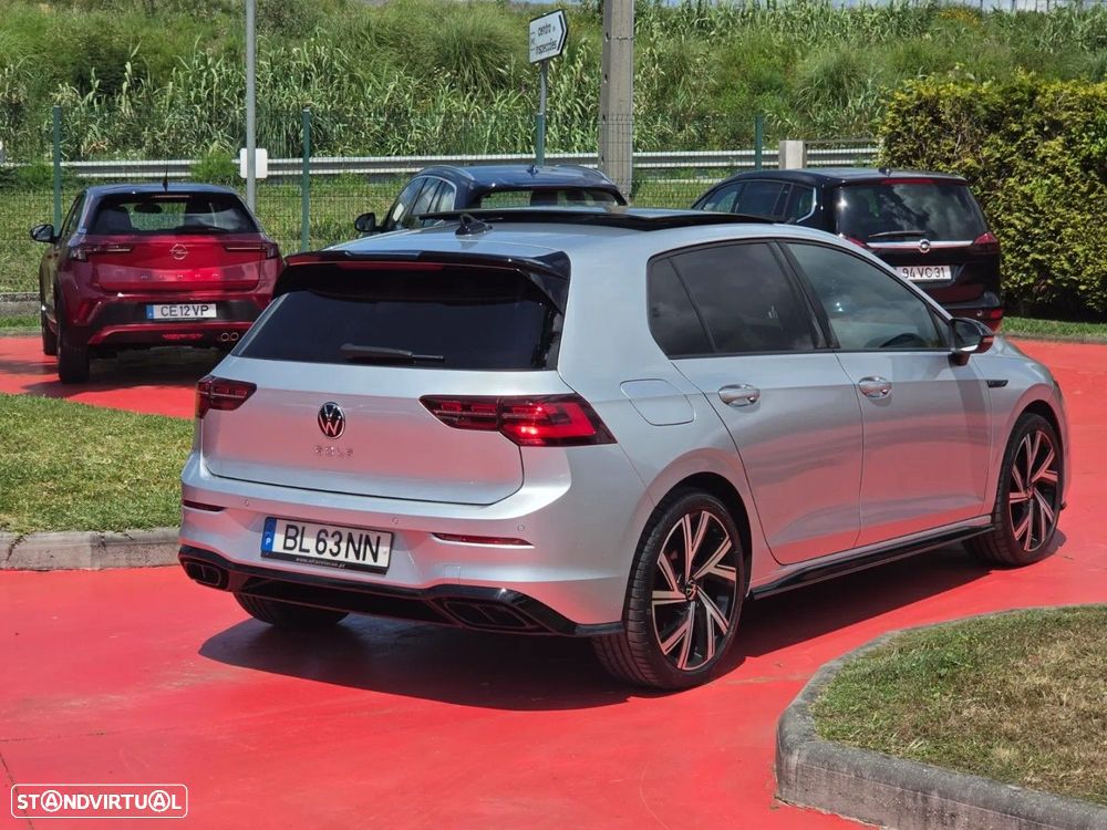 Volkswagen Golf 2.0 TDI R-Line DSG — fotografia 4