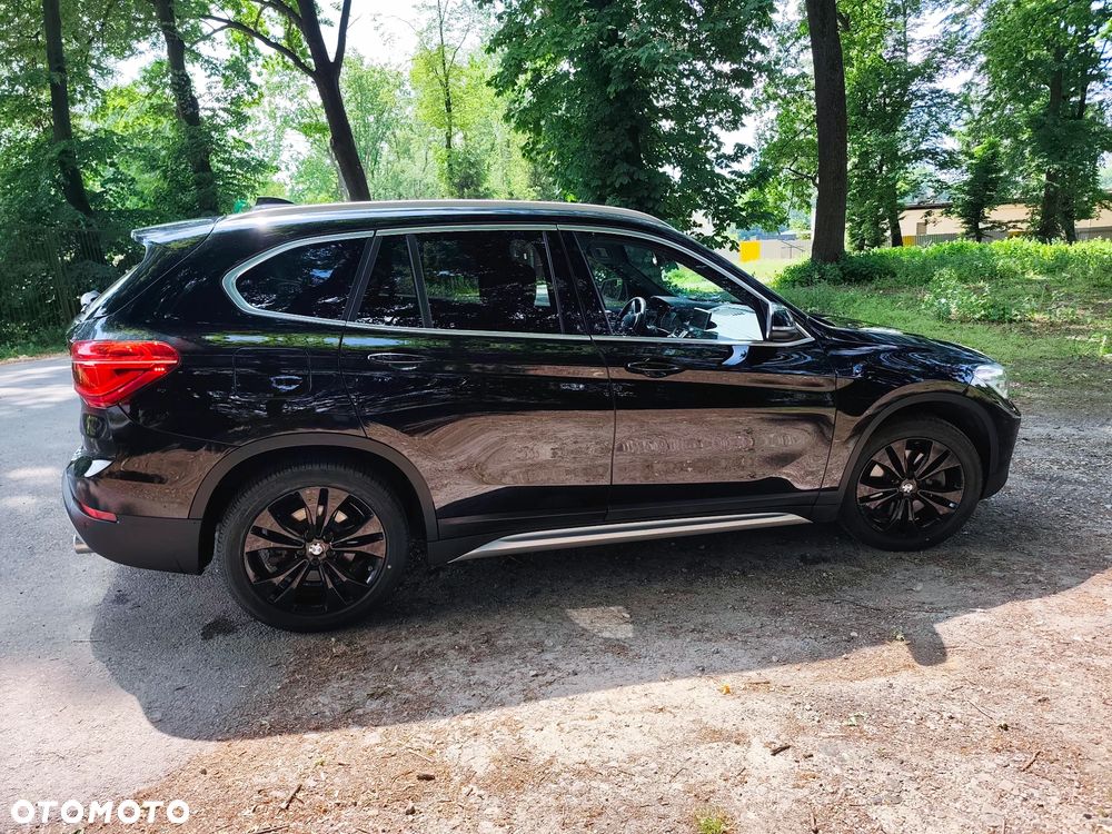 BMW X1 xDrive28i xLine - 4
