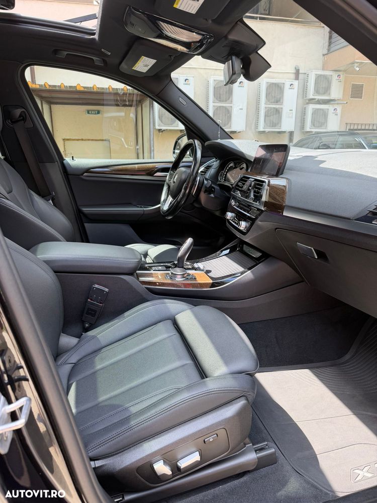 BMW X3 xDrive30i AT Luxury Line - 9