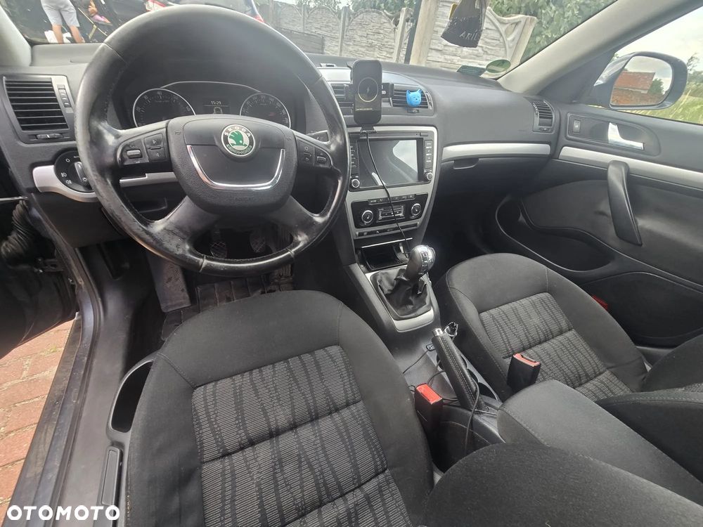 Skoda Octavia 1.4 TSI Ambiente - 6