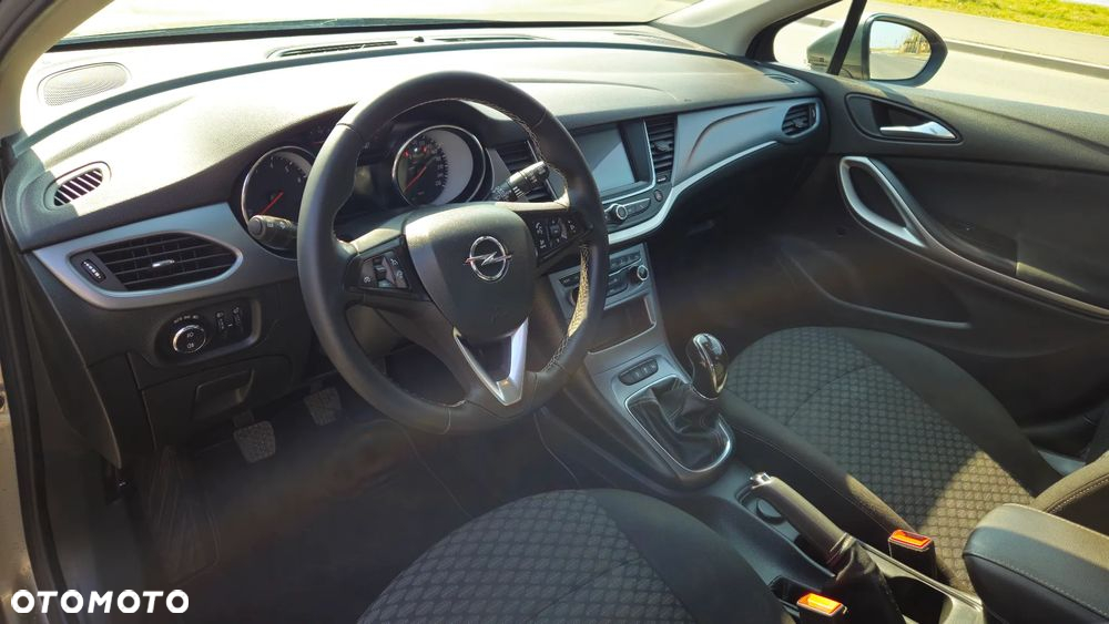 Opel Astra 1.2 Turbo Start/Stop Sports Tourer Elegance - 16