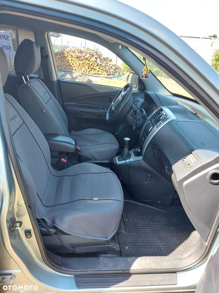 Hyundai Tucson - 4