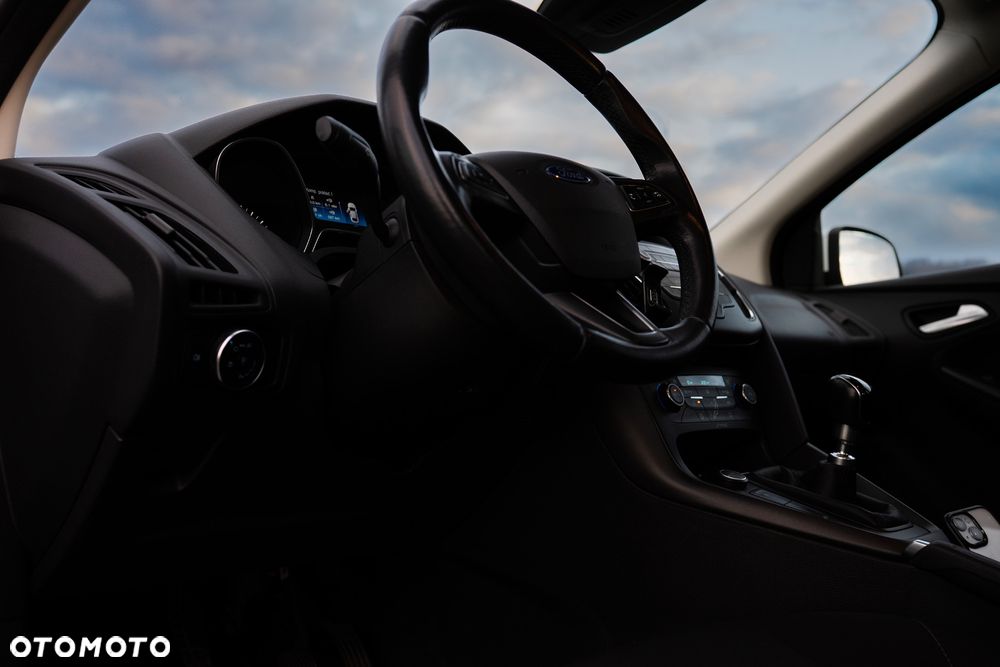 Ford Focus 1.5 EcoBoost SYNC Edition ASS - 10