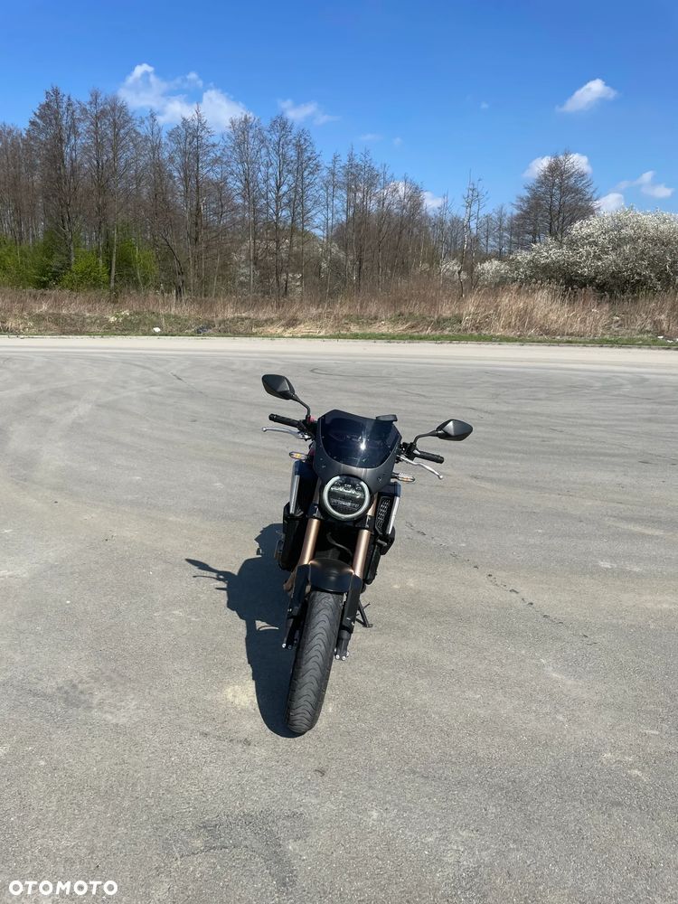 Honda CB - 2
