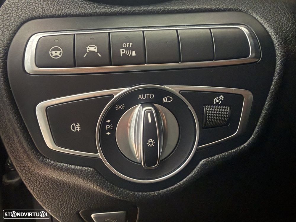 Mercedes-Benz GLC 250 d 4Matic 9G-TRONIC AMG Line - 12