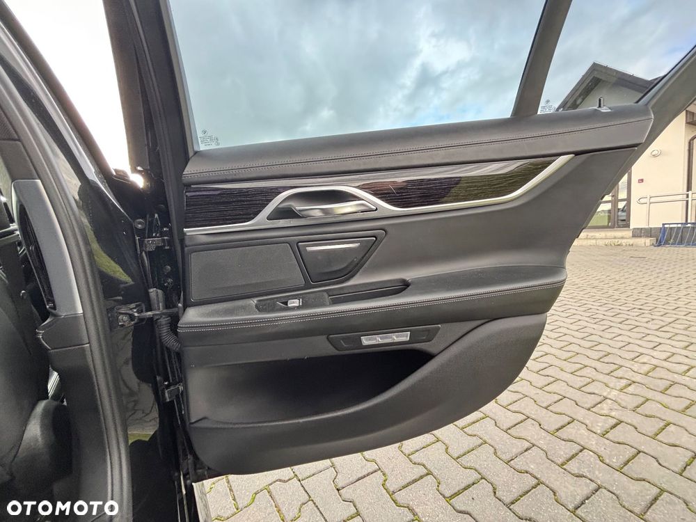 BMW Seria 7 730Ld - 15